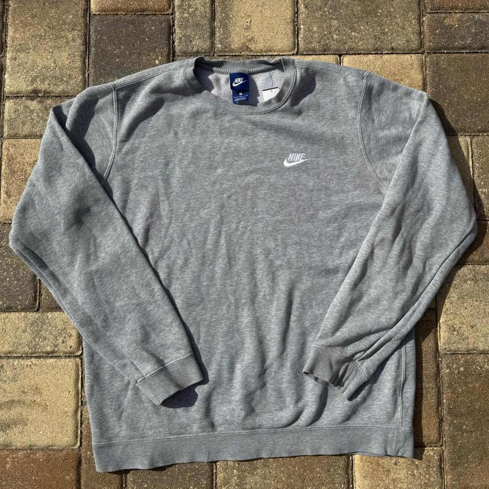 Grey Nike Crewneck Size